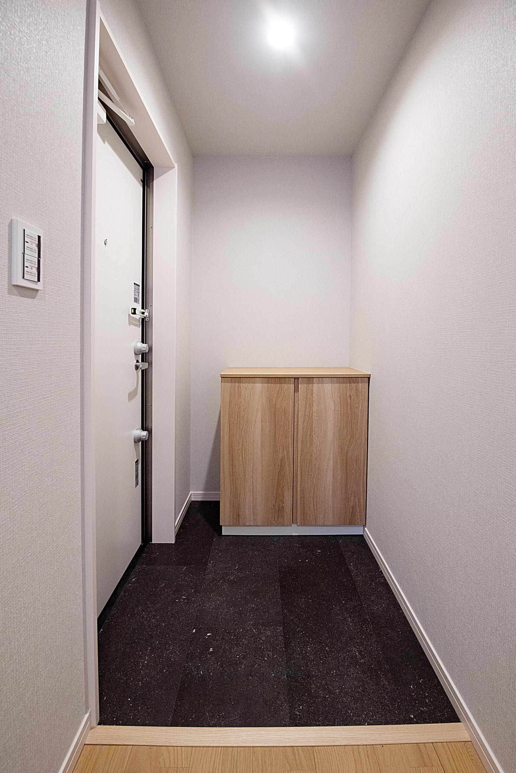 【共同住宅】スタイリッシュな木造3階建