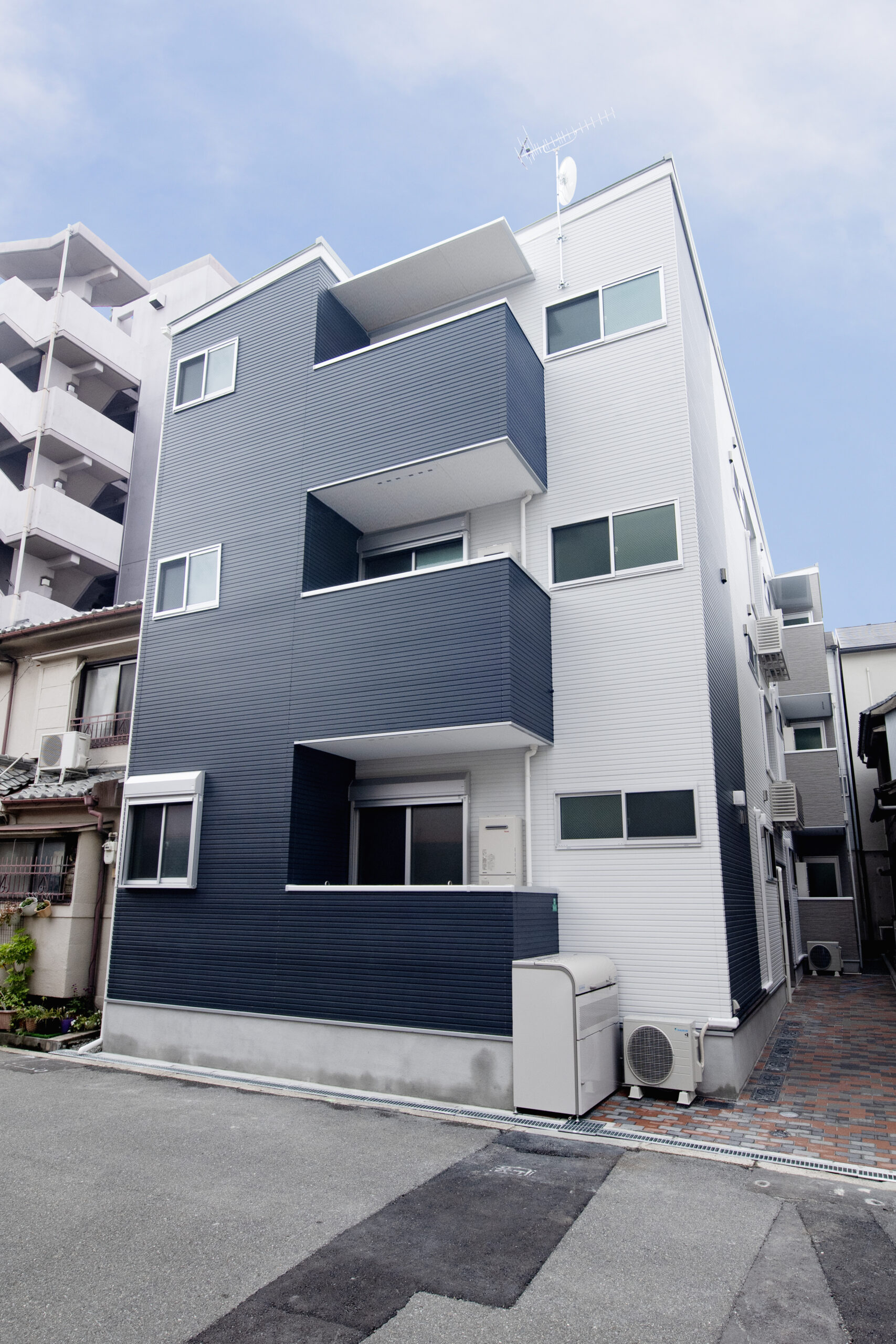 【共同住宅】借地の状況を見据えた、木造3階建てメゾンの現実的な活用提案